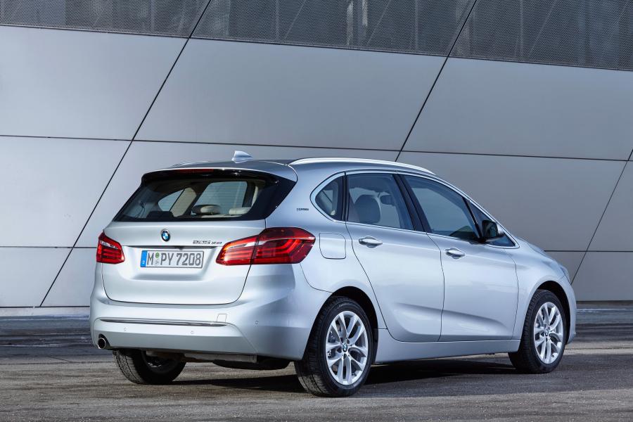  BMW 225xe Active Tourer (F45) 2016 года  (WW) (фото 28 из 50)